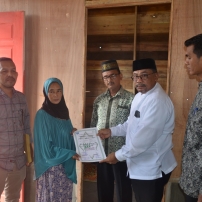 Pemko Langsa Salurkan 2 Unit Rumah Layak Huni